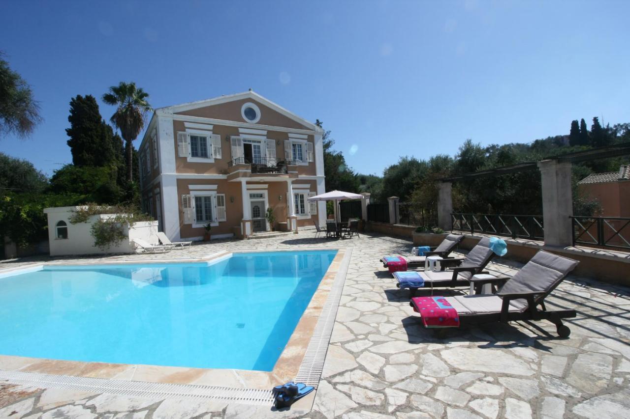 Durrell Corfu Strawberry-Pink Villa Perama  Exteriér fotografie